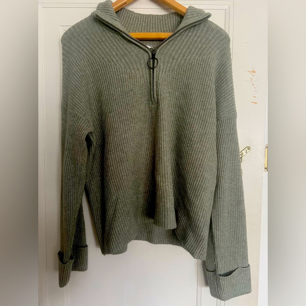 Light green knit quarter zip